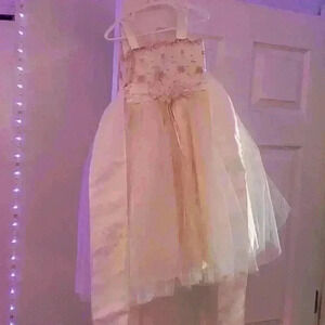 Beautiful little girls dress size 1-2